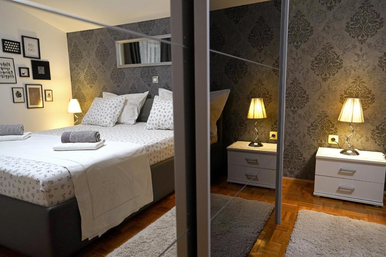 Villa Tago With Heated New Pool Kaštela エクステリア 写真