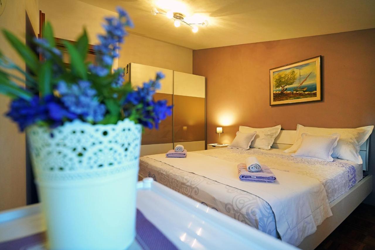 Villa Tago With Heated New Pool Kaštela エクステリア 写真