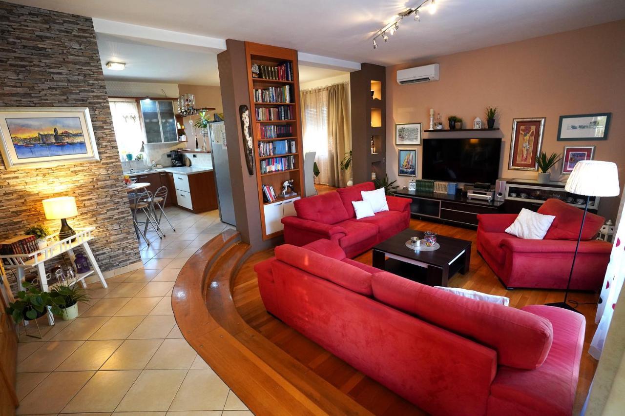 Villa Tago With Heated New Pool Kaštela エクステリア 写真