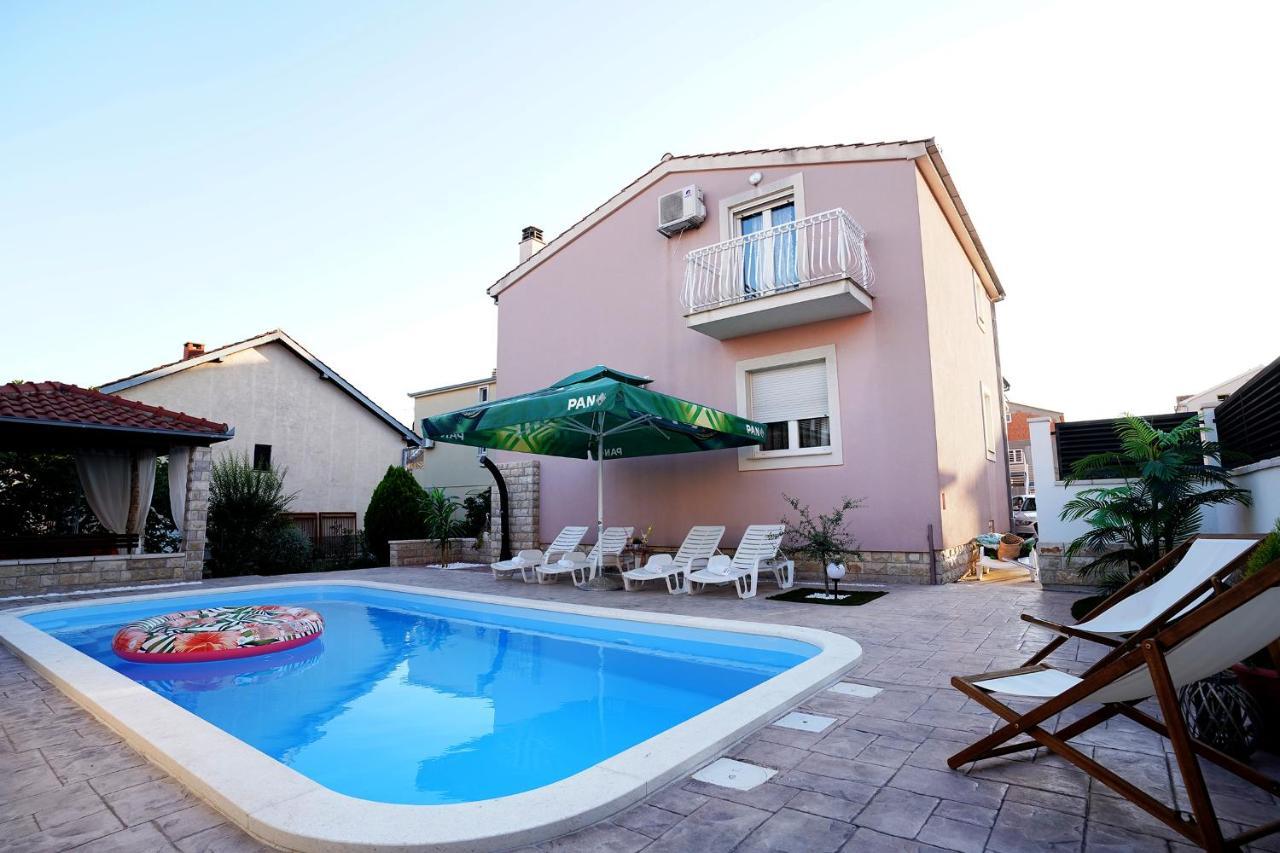 Villa Tago With Heated New Pool Kaštela エクステリア 写真
