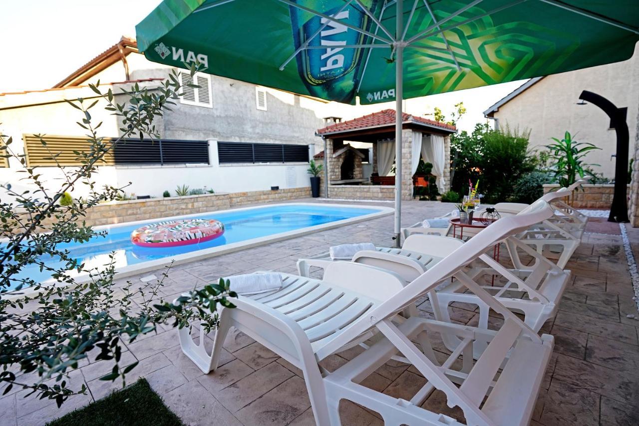 Villa Tago With Heated New Pool Kaštela エクステリア 写真