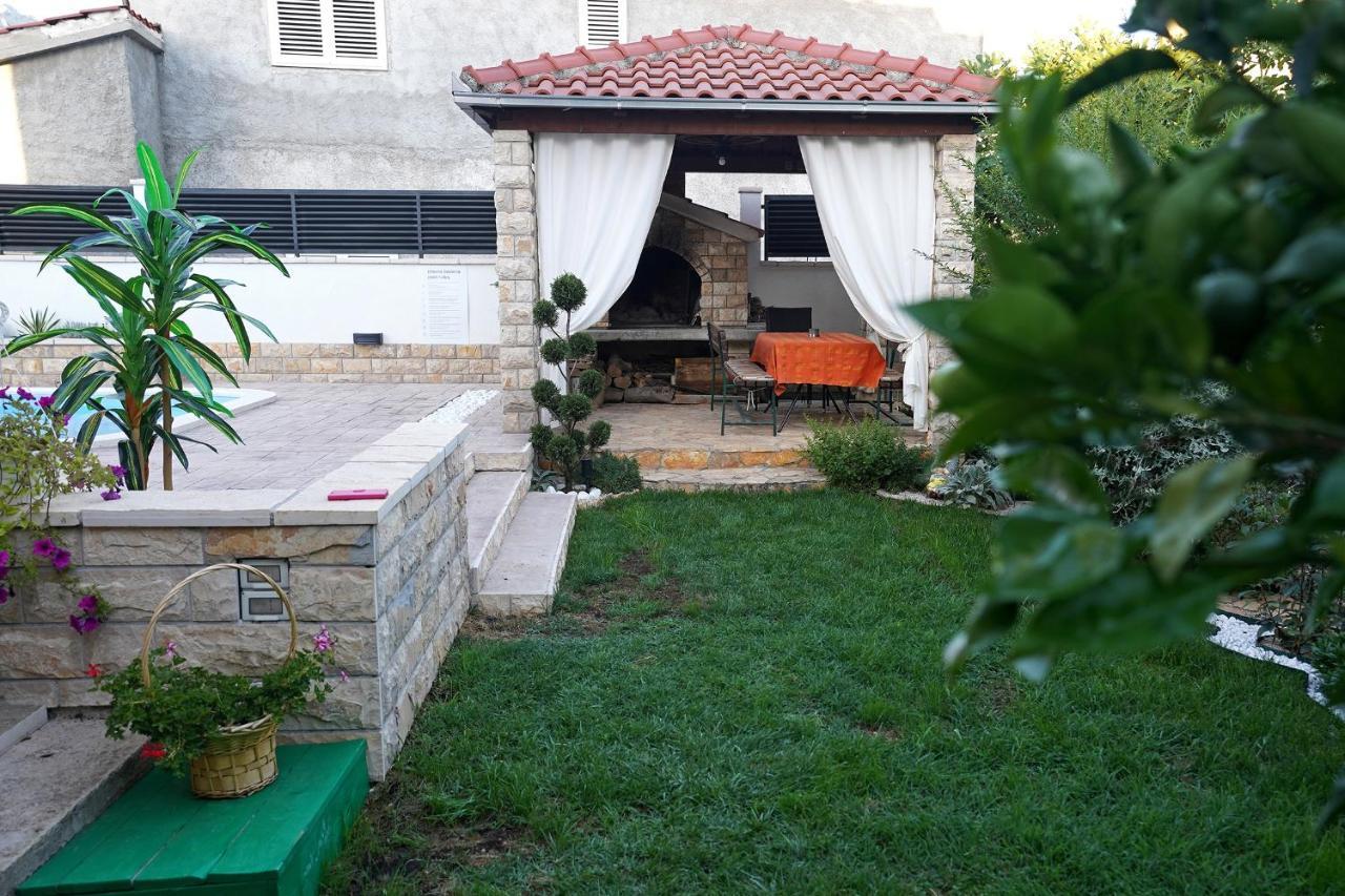 Villa Tago With Heated New Pool Kaštela エクステリア 写真
