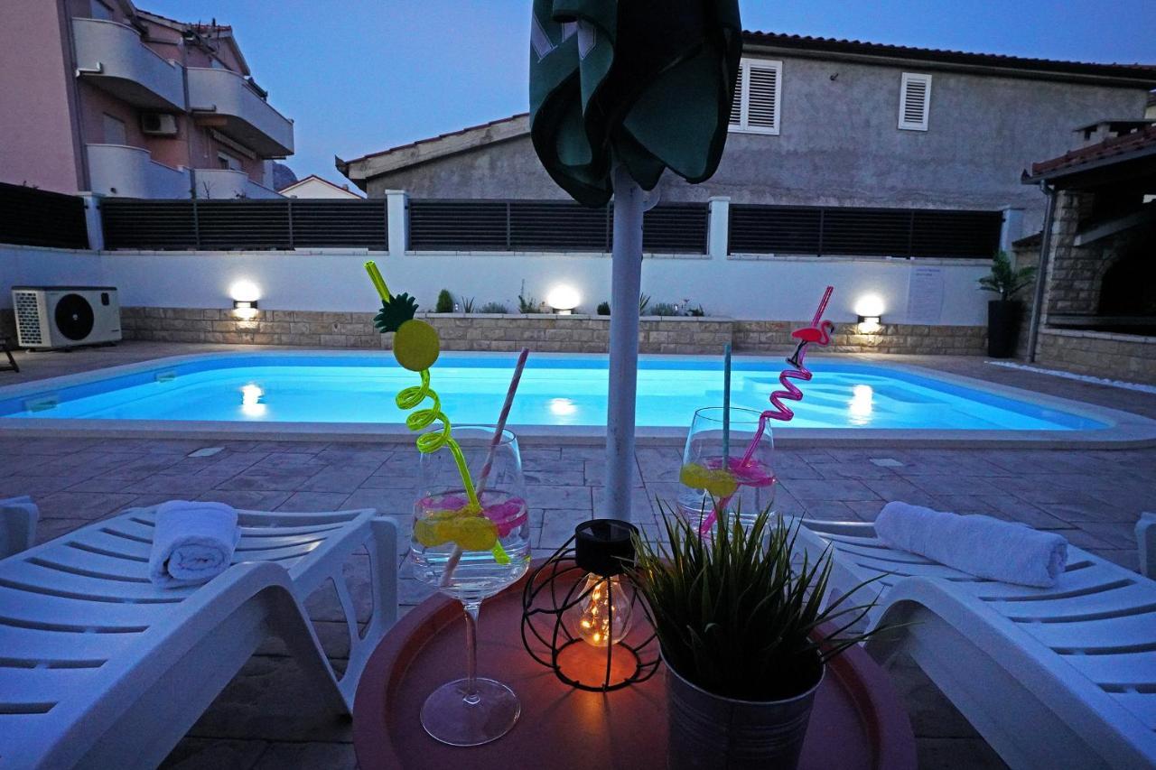 Villa Tago With Heated New Pool Kaštela エクステリア 写真