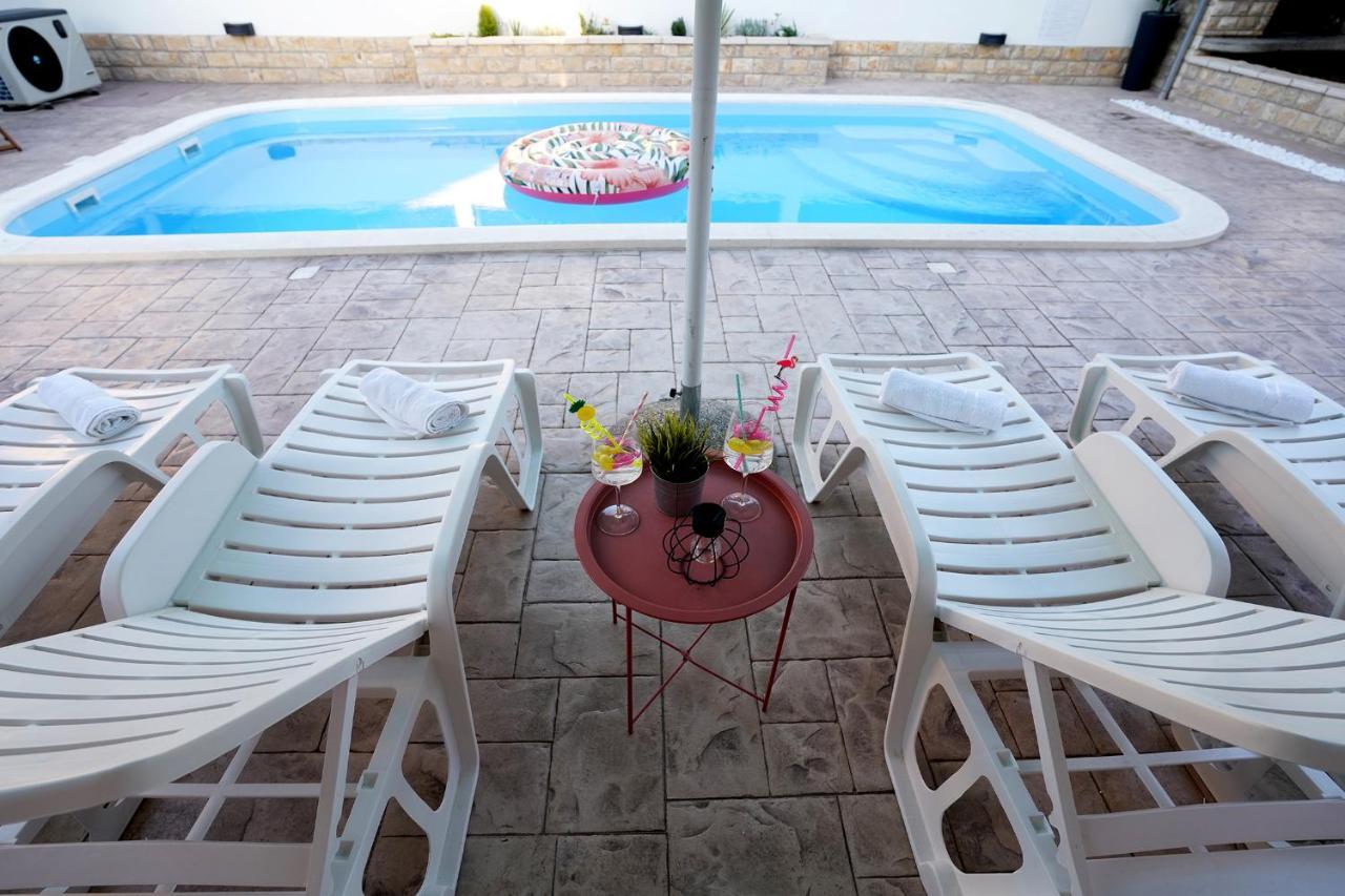Villa Tago With Heated New Pool Kaštela エクステリア 写真
